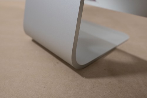 Late 2015, 27", 5K iMac - 3.2ghz - 32GB - 1TB - Silver - Good Condition - Picture 7 of 12