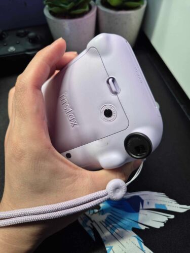 .Fujifilm Instax Mini 12 Instant Camera (Lilac Purple ) - Picture 6 of 10