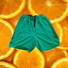 Under Armour Green Shorts Size  Medium
