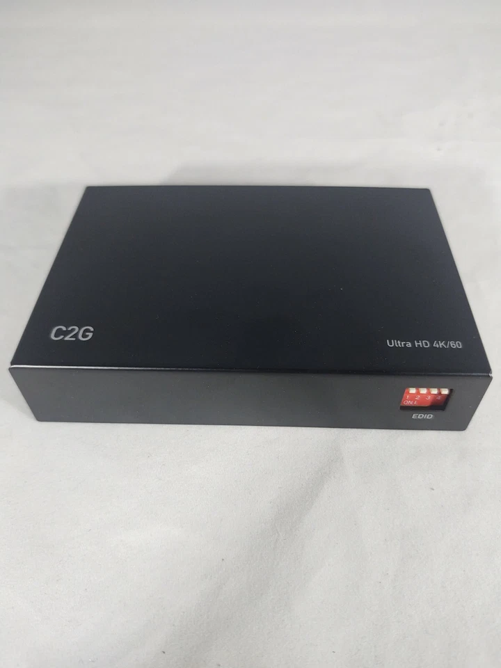 Cables To Go 41395 C2G UltraHD HDMI Splitter 1 - 4way - Image 4 of 4