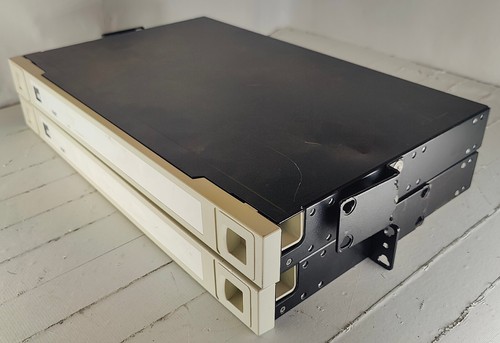Lot of 2 ADC FMT 50/125 Multimode Fiber Patch Panel 24 Port FMT-DSR070A00-S24P - Afbeelding 3 van 6