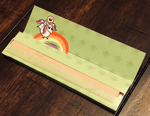 Joking Hazard Toking Hazard Bonus Item (Rolling Papers Only, No Cards Included!) - Picture 2 of 4