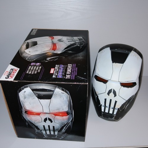 Marvel The Punisher War Machine Skull Electronic Helmet with Box - Picture 13 of 13