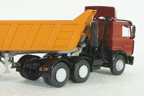 MAZ-6422 with a MAZ-9506-20 semi-trailer, SSM7039, SSM 1: 43 USSR, СССР - Picture 9 of 18