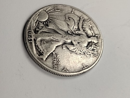 2x Walking Liberty Half Dollars – 1941 & 1942 – Circulated U.S. Coins - Picture 4 of 8