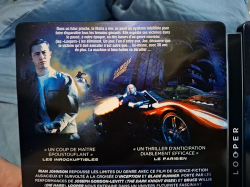 Looper Lenticular Magnet cover Blu-ray + DVD Steelbook Import with ENGLISH audio - Picture 5 of 17