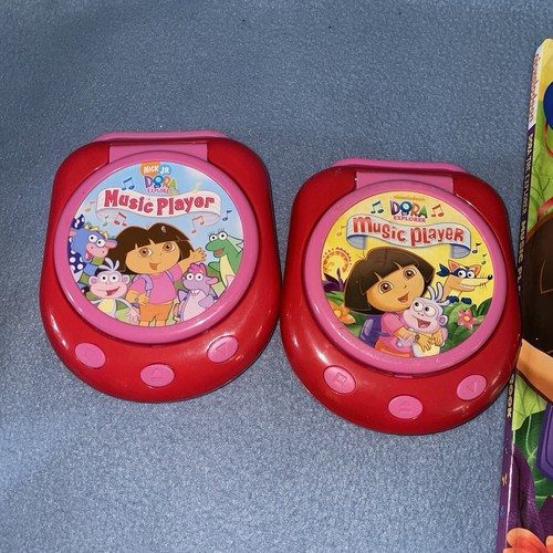 VTG Dora The Explorer Music Player Storybook Miniature CD 5 Disc Player Book EUC - Picture 11 of 24