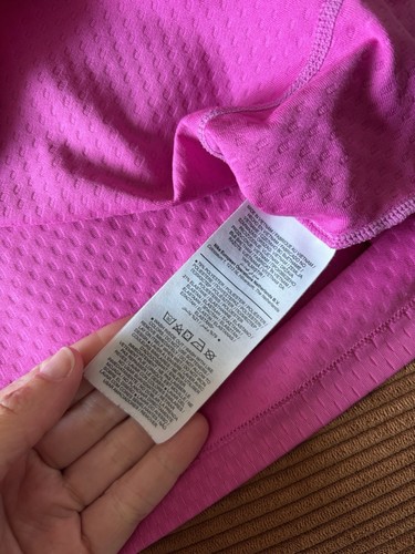 Prenda deportiva Nike Air Dri-fit rosa cerise manga corta para mujer mediana - Imagen 10 de 10