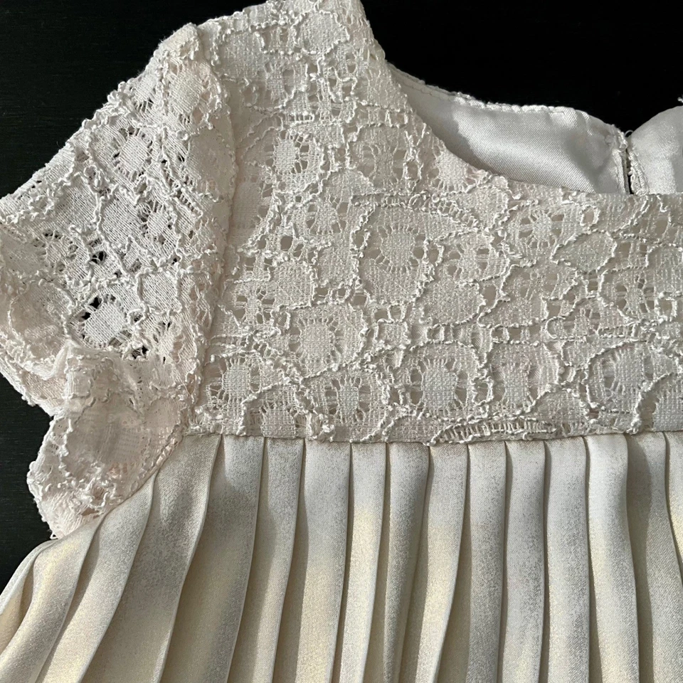 Vestido Cherokee Niñas 3T Marfil Encaje Vestido Plisado Falda Fiesta Ocasión Especial Foto 2 de 4