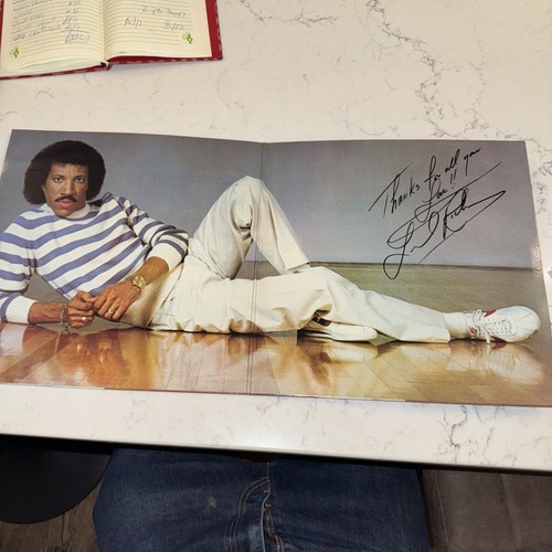 Lionel Richie - Picture 2 of 7