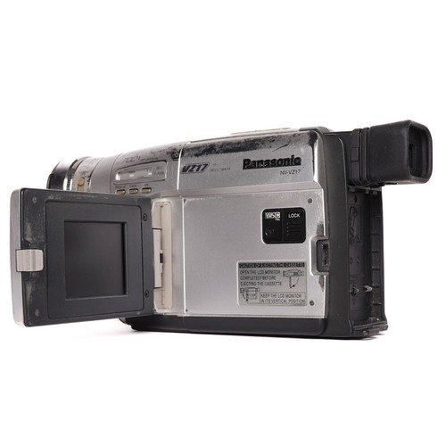 Panasonic NV-VZ17 VHS-C PAL Camcorder - Silver - FULLY FUNCTIONAL - Picture 6 of 9