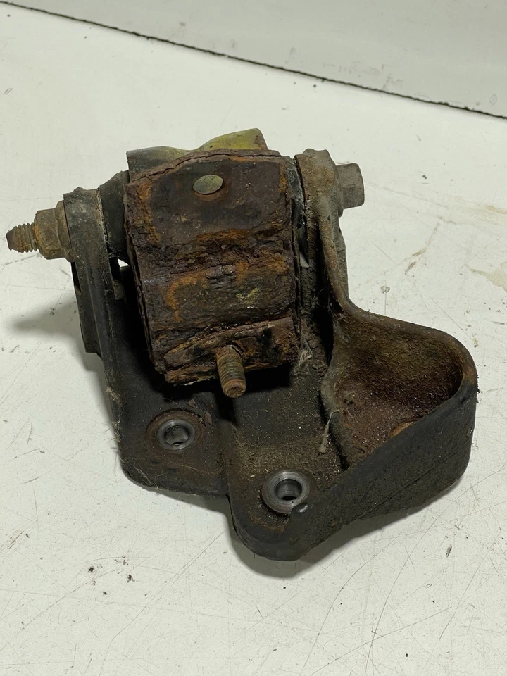 Par de soportes de montaje de motor 4.0 izquierda y derecha Jeep TJ Wrangler CC 2000-2006 Foto 3 de 4