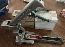 1 Bostitch D16-2 Carton Staple, Remover Pliers And 2 Boxes Of Staples