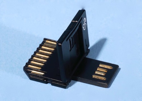 SanDisk Ultra II SD Plus With USB 512MB * Rare * Ideal For Retro Digi Cameras - Picture 2 of 3