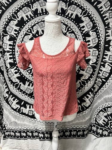 T-shirt With Floral Lace Top Peekaboo Ruffle Sleeves Size UK 10 Primark GREAT - Picture 1 of 6