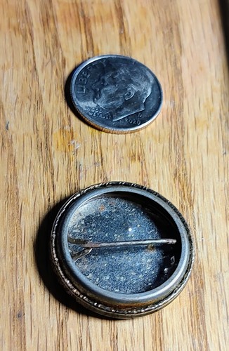 Vintage 1980's Ozzy Osbourne Black Sabbath 1" Pinback Pin Button - Picture 2 of 2
