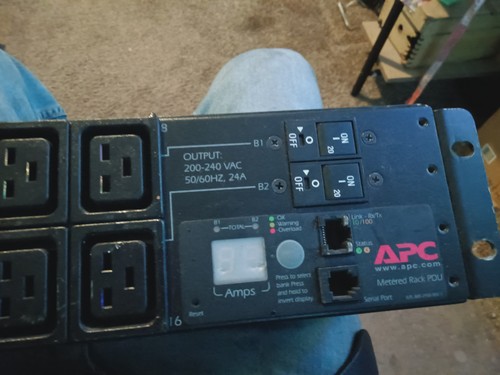 APC AP7900B Switched Rack Power Distribution Unit - Bild 3 von 6