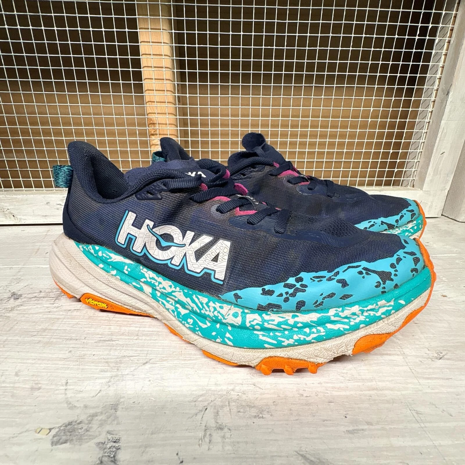 Hoka One Trail Running Shoes Speedgoat 6 Women's Size 7
Opens in a new window or tab
