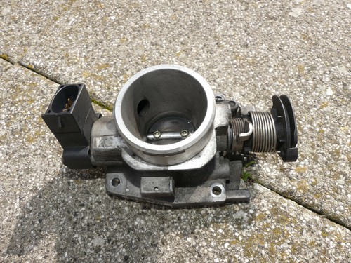 Ford KA Drosselklappe 97BFAD 970329 95BF98989JB