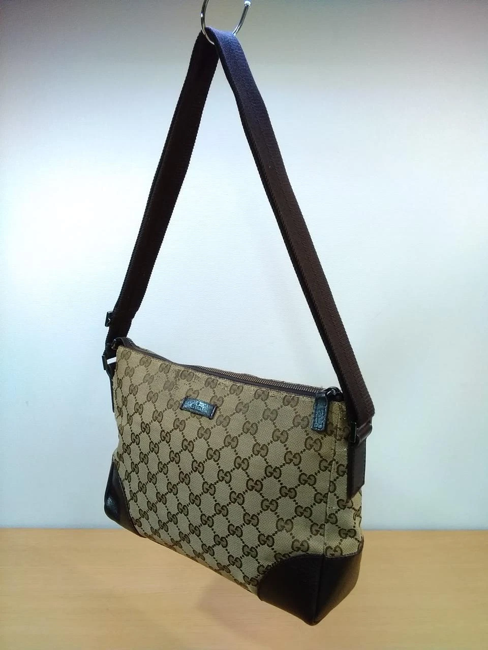 Sac à bandoulière motif GUCCI GG