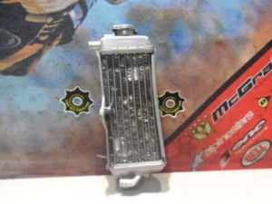 2000-YAMAHA-YZ-125-RIGHT-RADIATOR-H-00-YZ125