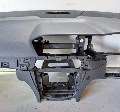 MERCEDES C180 ESTATE 2012 MONTAJE SALPICADERO AMG 2011-2015 P/N: A2046805887 - Imagen 3 de 11