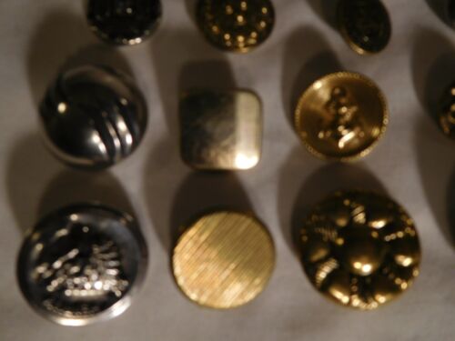 265 Unsorted Vintage 3/8 to 1-1/2" Brass,Silver Color Stylish Metal Button Lot! - Picture 9 of 13