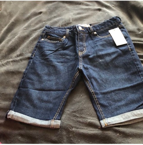 3- Size S Bermuda Length Shorts - Picture 2 of 21