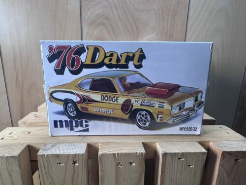 MPC Model 925 '76 Dart 1:25 SCALE MODEL KIT HH factory sealed - Picture 2 of 5
