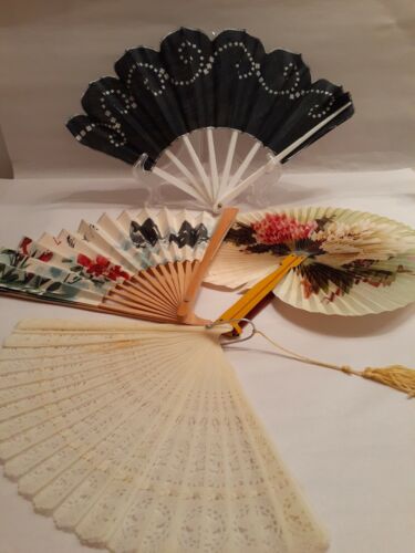 Antique & Vintage Chinese Hand Fans, Paper, Fabri… - image 1