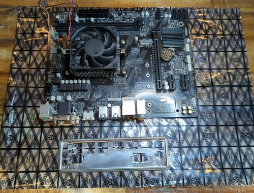 Gigabyte GA-A320M-S2H AMD AM4 Gen3 M.2 Motherboard + AMD A8-9600 CPU + Heatsink - Picture 2 of 9