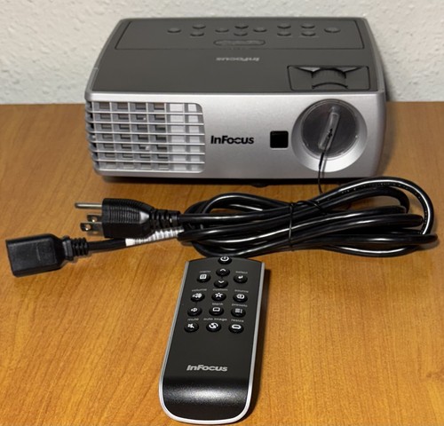 InFocus Projector IN1100 with Remote and Power Cord - Picture 1 of 12