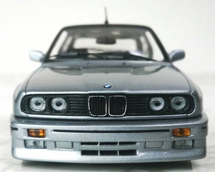Custom Minichamps 1/43 Pma Bmw M3 E30 1987 Silver Low-Down