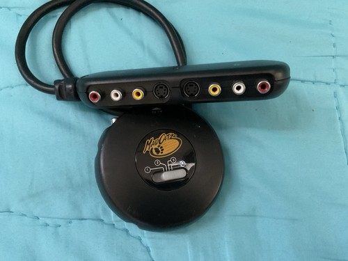 Mad Catz Universal Retro System Selector Switch (Composite AV, S-Video) - Picture 3 of 4