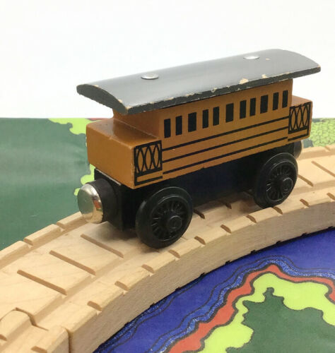 Thomas & Friends HENRIETTA Coach Car Vtg 1994 Flat Magnets Wooden Railway Train - Picture 2 of 7