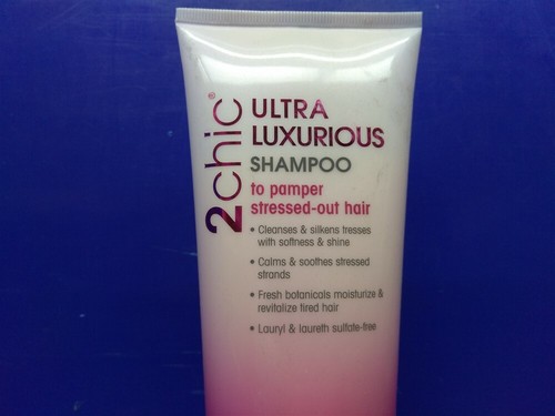 (2) Giovanni 2chic Ultra-Luxurious Shampoo with Cherry Blossom & Rose Petals - Picture 2 of 5