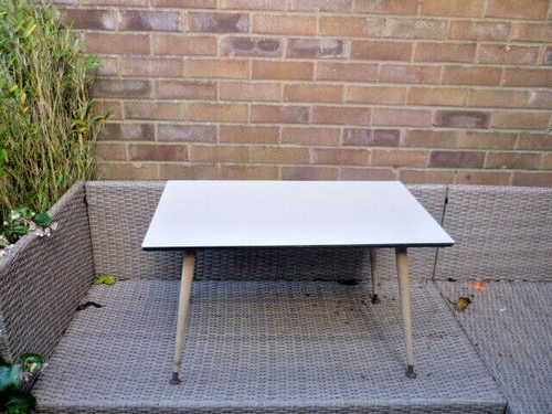 1960's Formica Coffee table with dancett legs - Picture 1 of 3