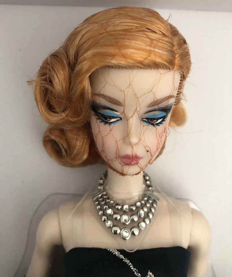 Muñeca Barbie Mattel Midnight Glamour Silkstone Foto 4 de 4