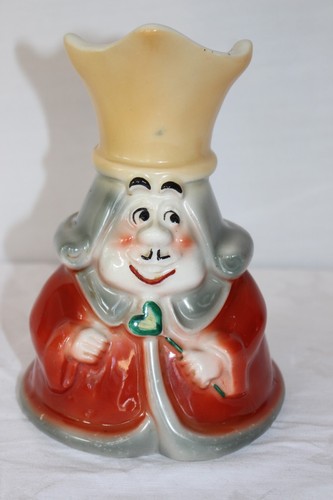 King of Hearts Alice in Wonderland Walt Disney Productions Regal handled Pitcher - Picture 7 of 15
