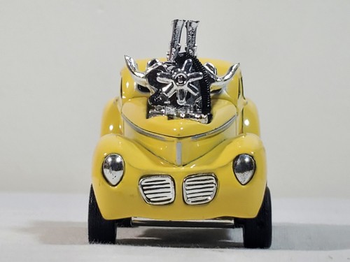 Funline Muscle Machines Cartoons 40 Willys  Pickup 1/64 Scale - Picture 11 of 12