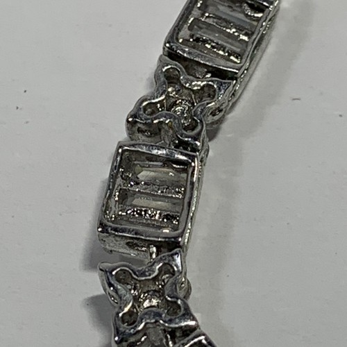 Sparkling Silver Plated Crystal Link Necklace Channel Set Flowers 16" Box Clasp - Picture 18 of 18