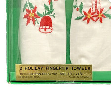 2 Holiday Fingertip Towels Candles Poinsettias  Candles 10 1/2" x 18" Vintage