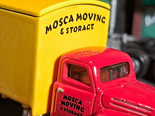 Camión de carga RTR Imex, HO=1/87 CLÁSICO-MOSSCA MUDANZA Y ALMACENAMIENTO CO.CONSTRUIDO 4 DISEÑO - Imagen 8 de 15