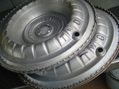 TWO 1958 1959 CADILLAC CADY ELDORADO FLEETWOOD HUBCAPS WHEEL COVERS VINTAGE - Picture 10 of 10