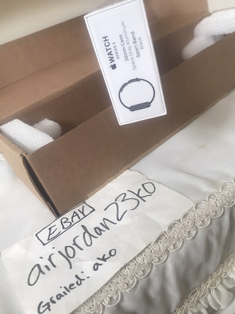 Apple Watch Series 3 38mm Space Gray Aluminum Black Sport Band For Sale Online Ebay