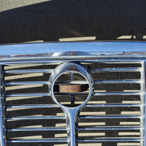 1970 XJ6 Jaguar Grille Chrome OEM 68 69 70 71 72 73 Grill - Picture 3 of 8