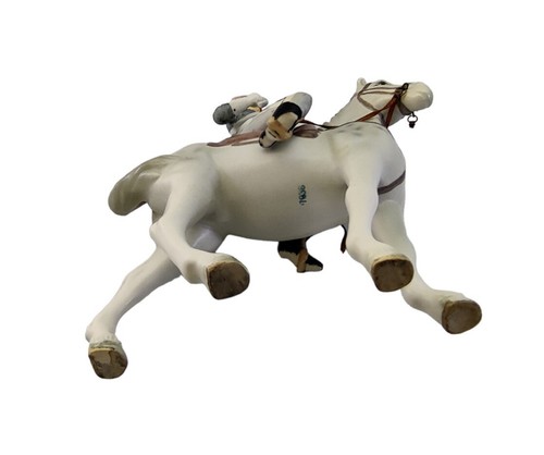 French Foreign Legion Officer Porcelain Rider on Horse Figurine w DAMAGE!! - Picture 11 of 14