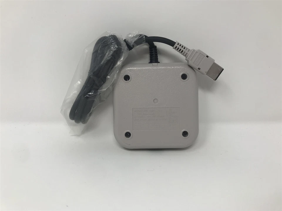 Adaptador para cuatro jugadores Nintendo Game Boy DMG-07 GB OEM 4 jugadores enlace nuevo - sin caja Foto 2 de 4