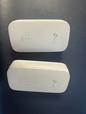 TP-Link AV 2000 2-port Gigabit Passthrough Powerline Starter Kit, TL-PA9020P Kit