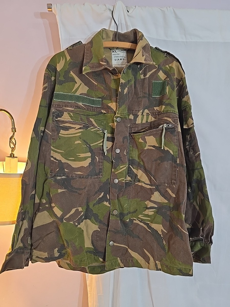 Vintage DUTCH ARMY Military Jacket オランダ軍 オランダ軍のフライトジャケットです。 大きなポケッが特徴的